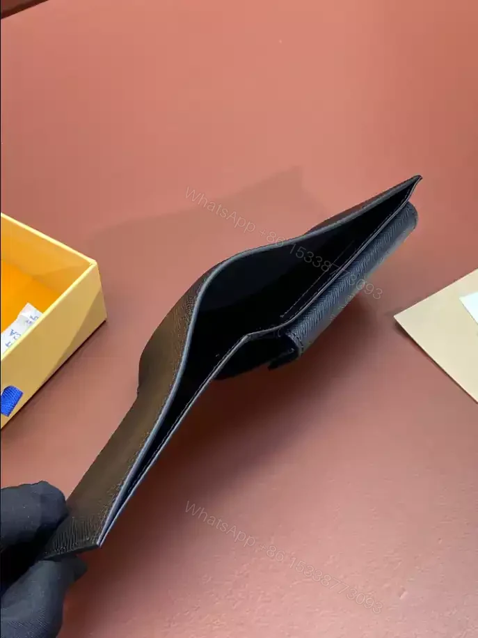 View 8 of LV MARCO WALLET TAIGA LEATHER – RRG092