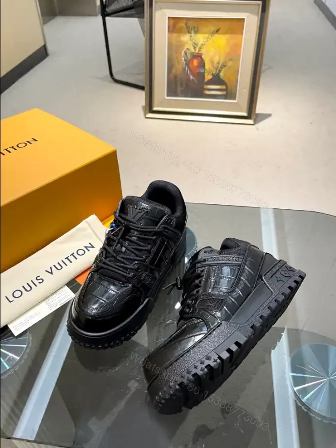 View 8 of LV TRAINER MAXI SNEAKER – LSVT415