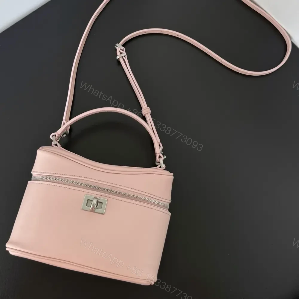 View 9 of 高仿Balenciaga*Rodeo系列U5831小牛皮盒子包粉色銀扣免檢版