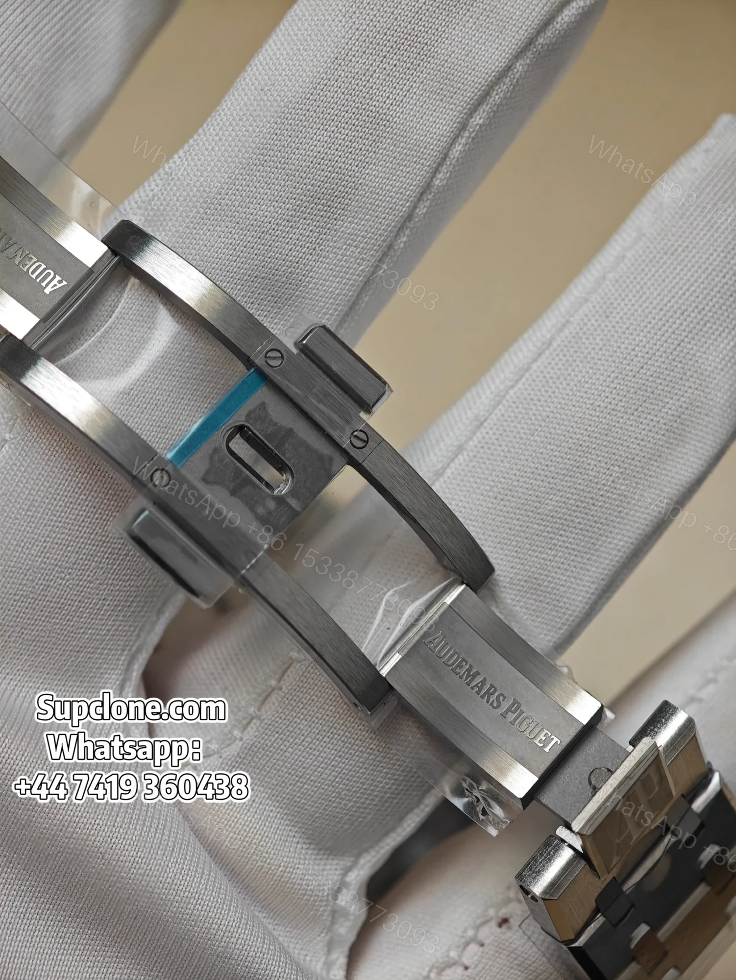 View 9 of Audemars Piguet Super Clone Royal Oak 15500 Black Dial 41MM