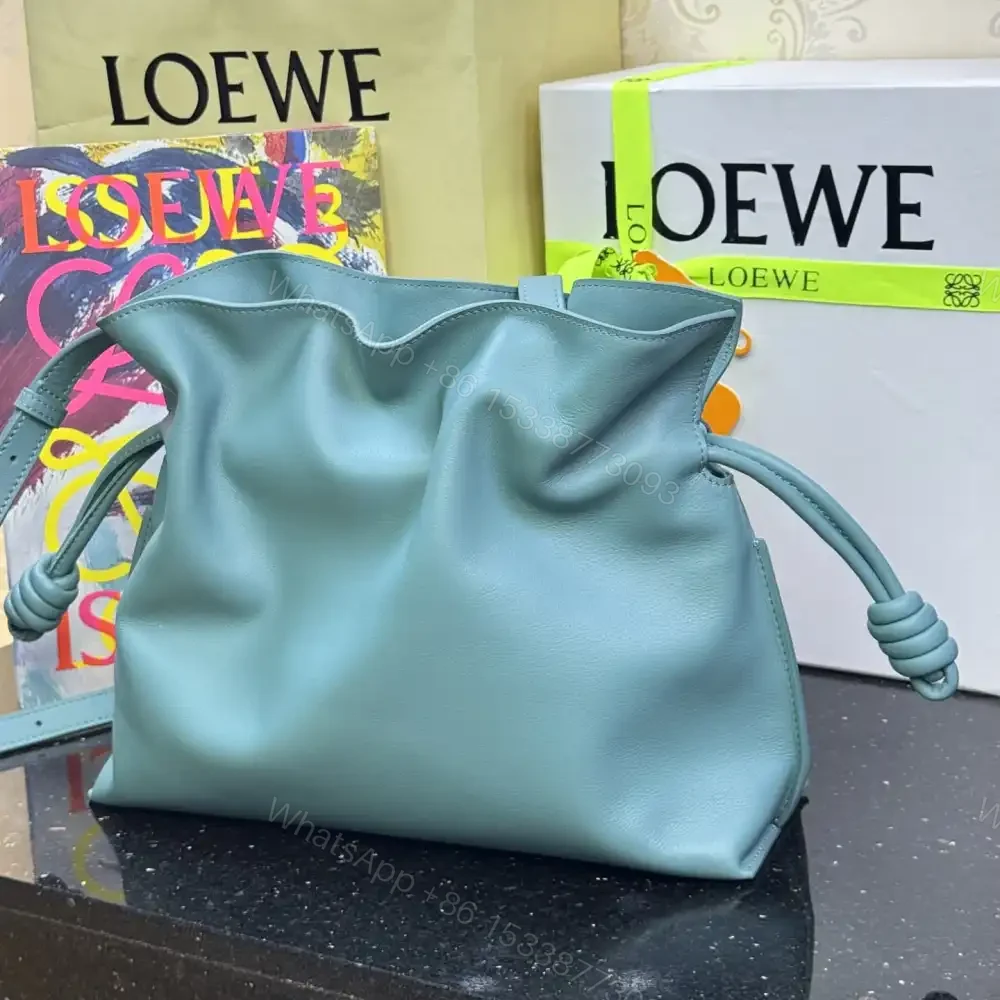 View 3 of 高仿Loewe*Flamenco系列4412小牛皮雲朵包水藍色中號免檢版