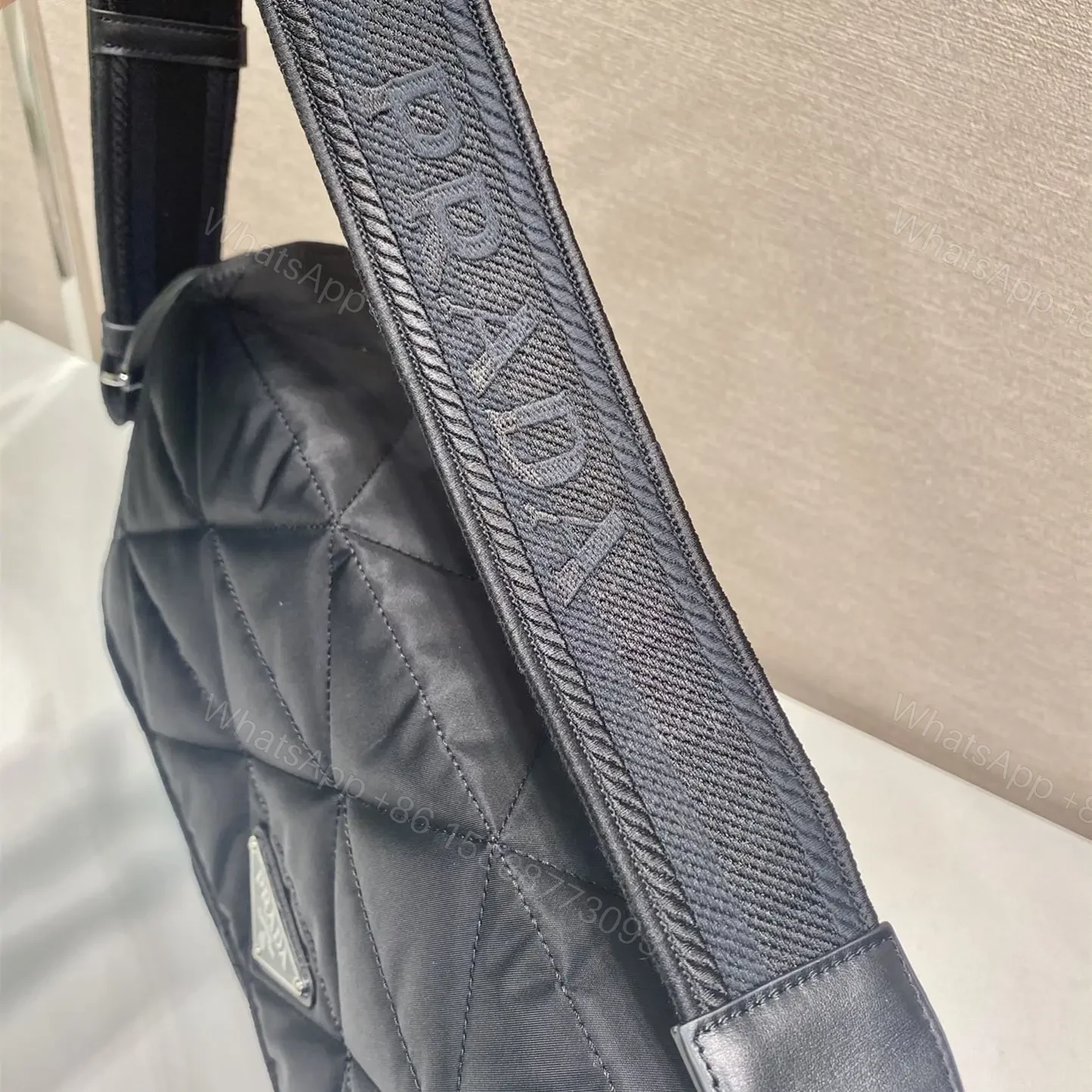 View 7 of 高仿Prada*ReEdition系列郵差包1BD256黑色免檢版