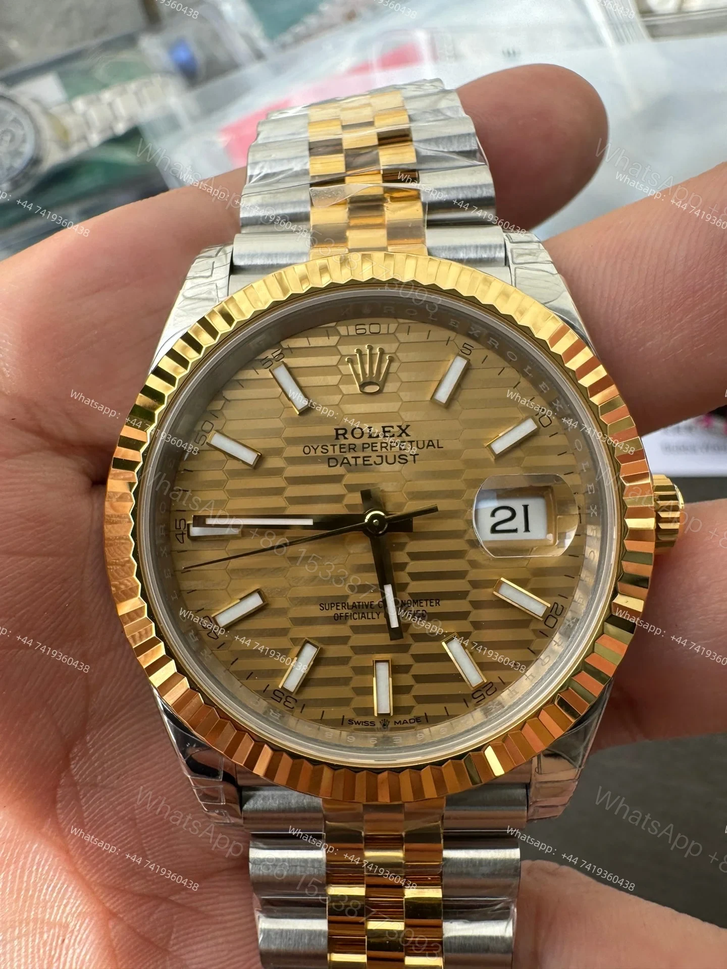 View 6 of Rolex Datejust M126333-0022 Water Ripple Gold Dial 1:1 Replica Jubilee 41MM 3235 Movement Super Clone Watch