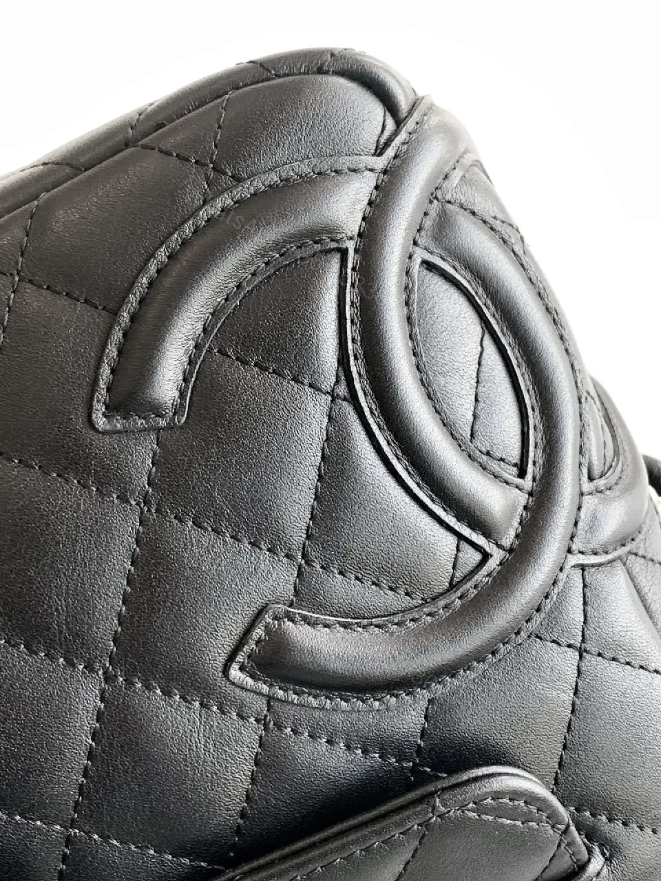 View 3 of Quilted PU Camera Bag: Chic, Silver Clasp, Crossbody