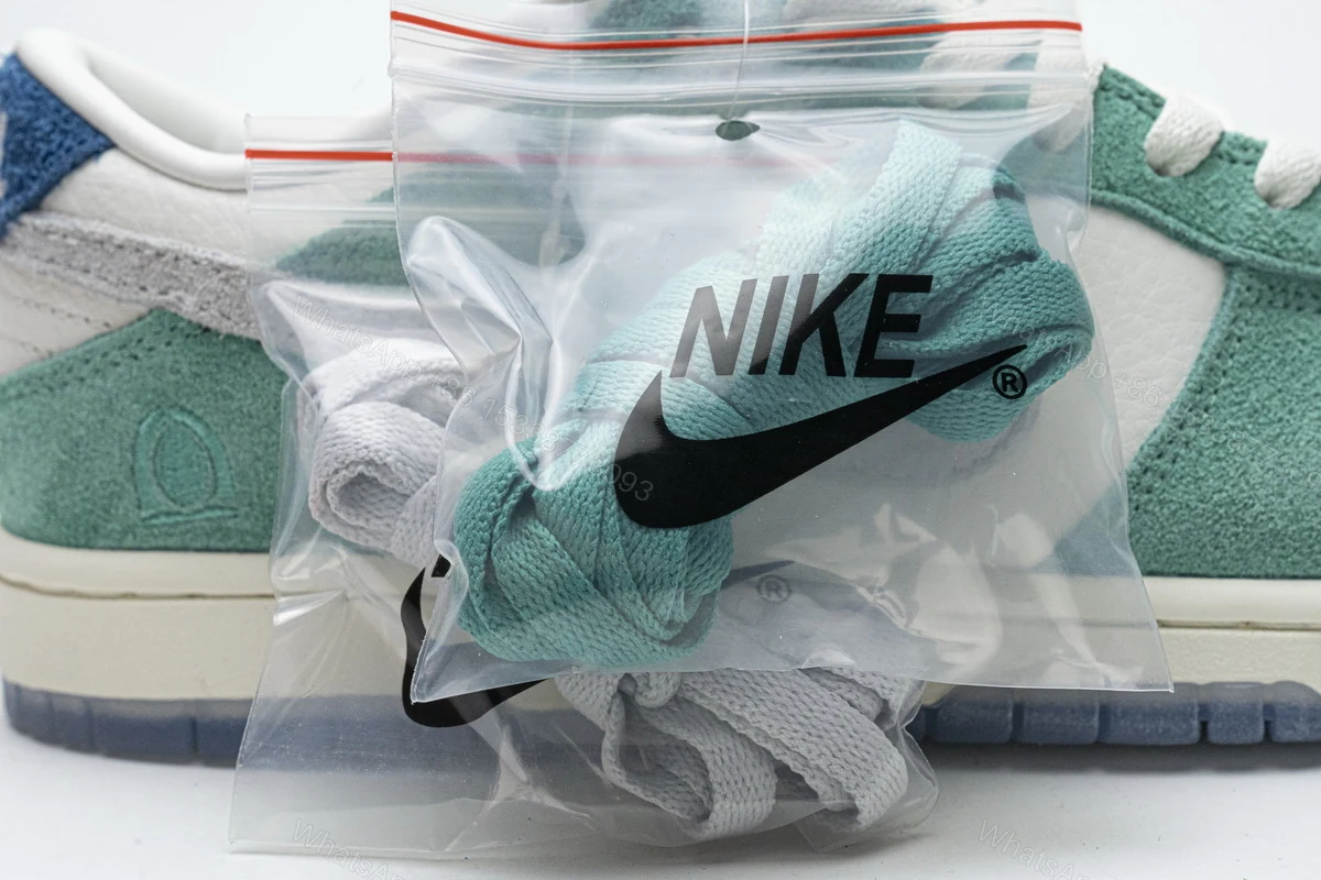 View 5 of Kasina x Nike Dunk Low "Neptune Green CZ6501-101