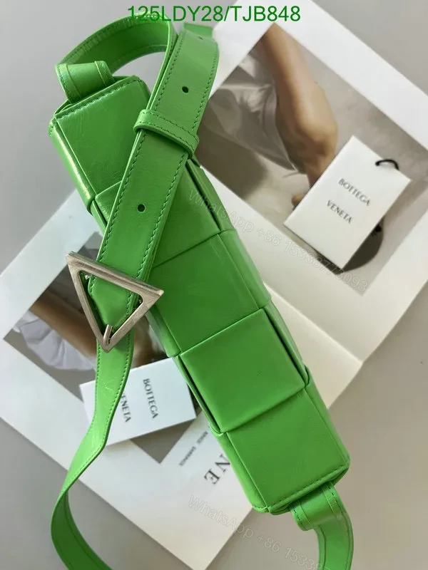 View 18 of Bottega Veneta Premium Nappa Leather Intrecciato Weave Bag with Magnetic Fastening BV9101