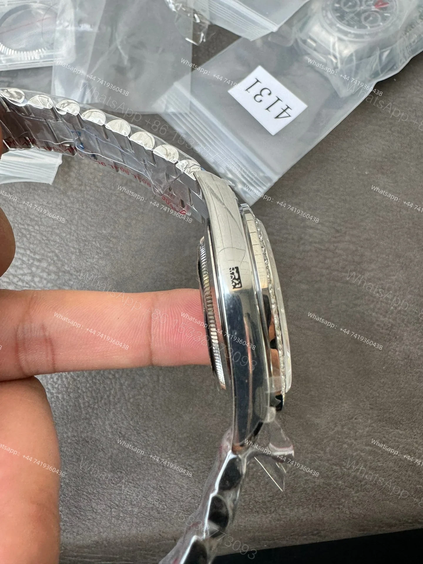 View 5 of Rolex Day-Date M228349RBR-0003 1:1 Replica Moissanite Bezel Black Dial 40MM 3255 Movement Presidential Bracelet Super Clone Watch