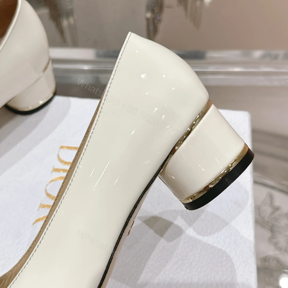 View 9 of 高仿Dior*Miss系列KCB266方頭LOGO金屬扣白色單鞋免檢版