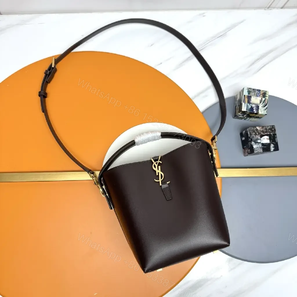 Chic Leather Crossbody Bag with Gold Charm - Classic Style — view 1