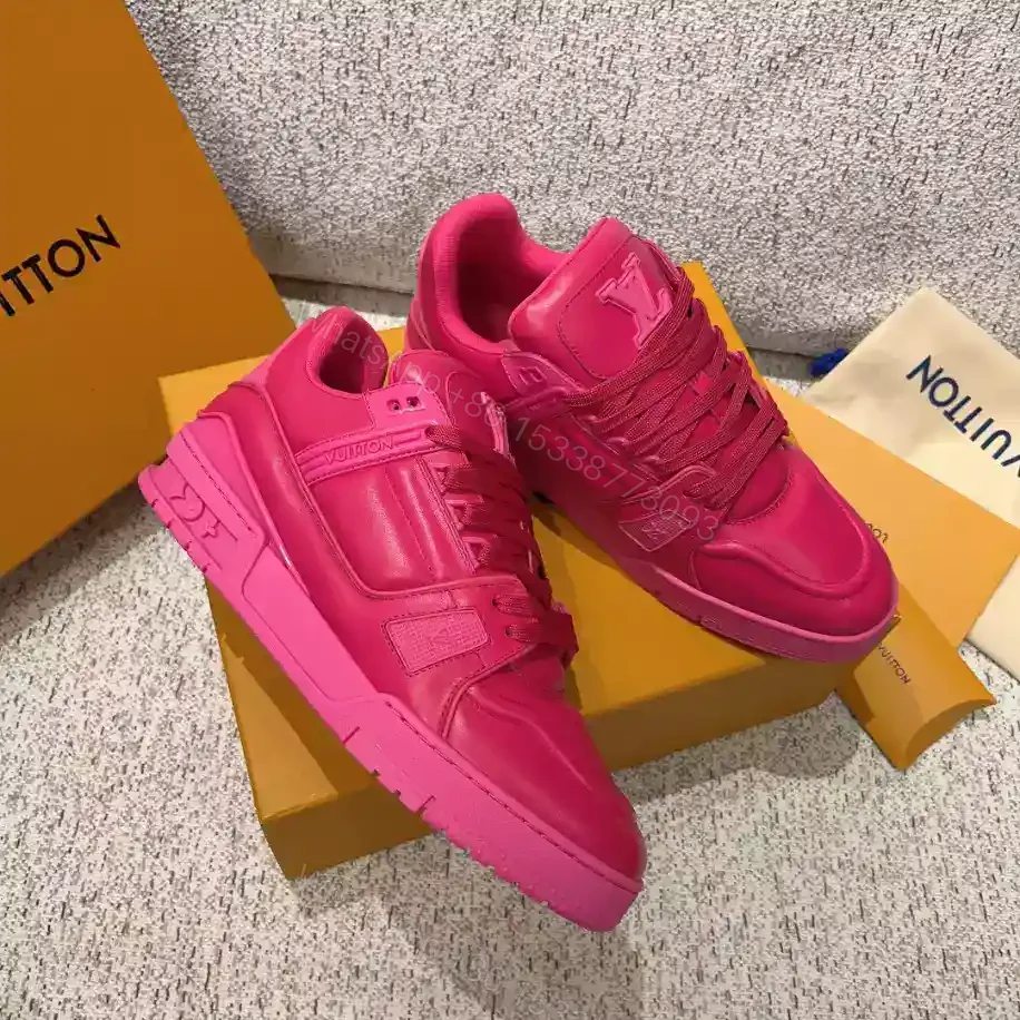 View 2 of LV TRAINER SNEAKER – LSVT426