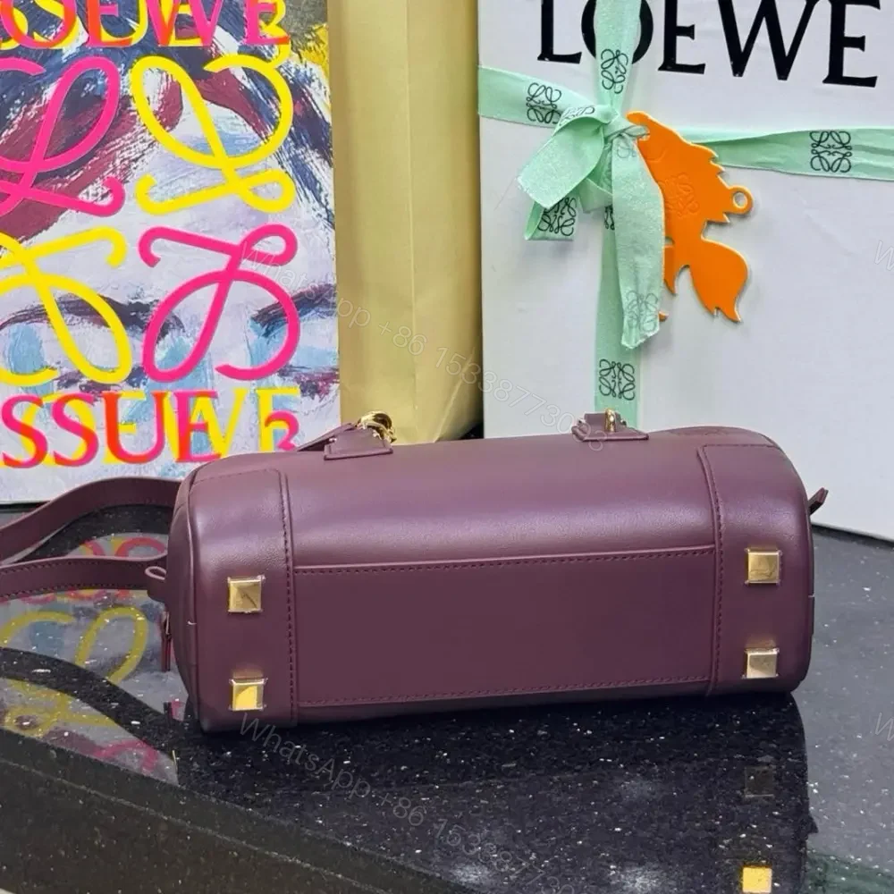 View 4 of 高仿Loewe*Amazona系列7240橫版手提包酒紅色免檢版