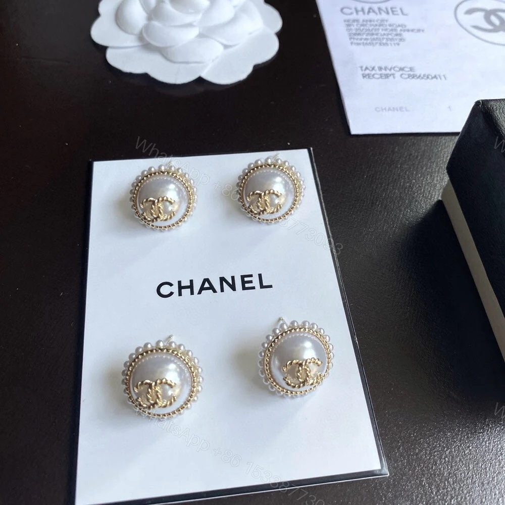 View 5 of EN – Lux Earring Chanel 022