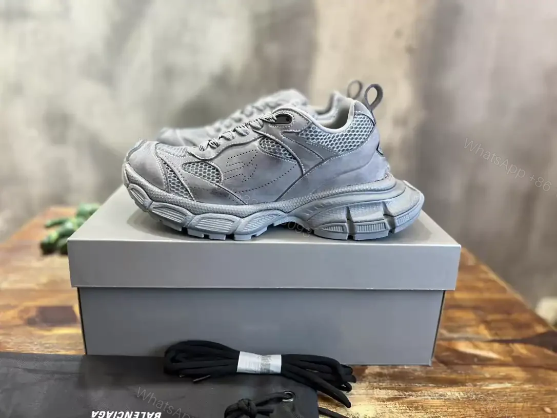 BALENCIAGA MEN’S 3XL SNEAKER – BB230 — view 1