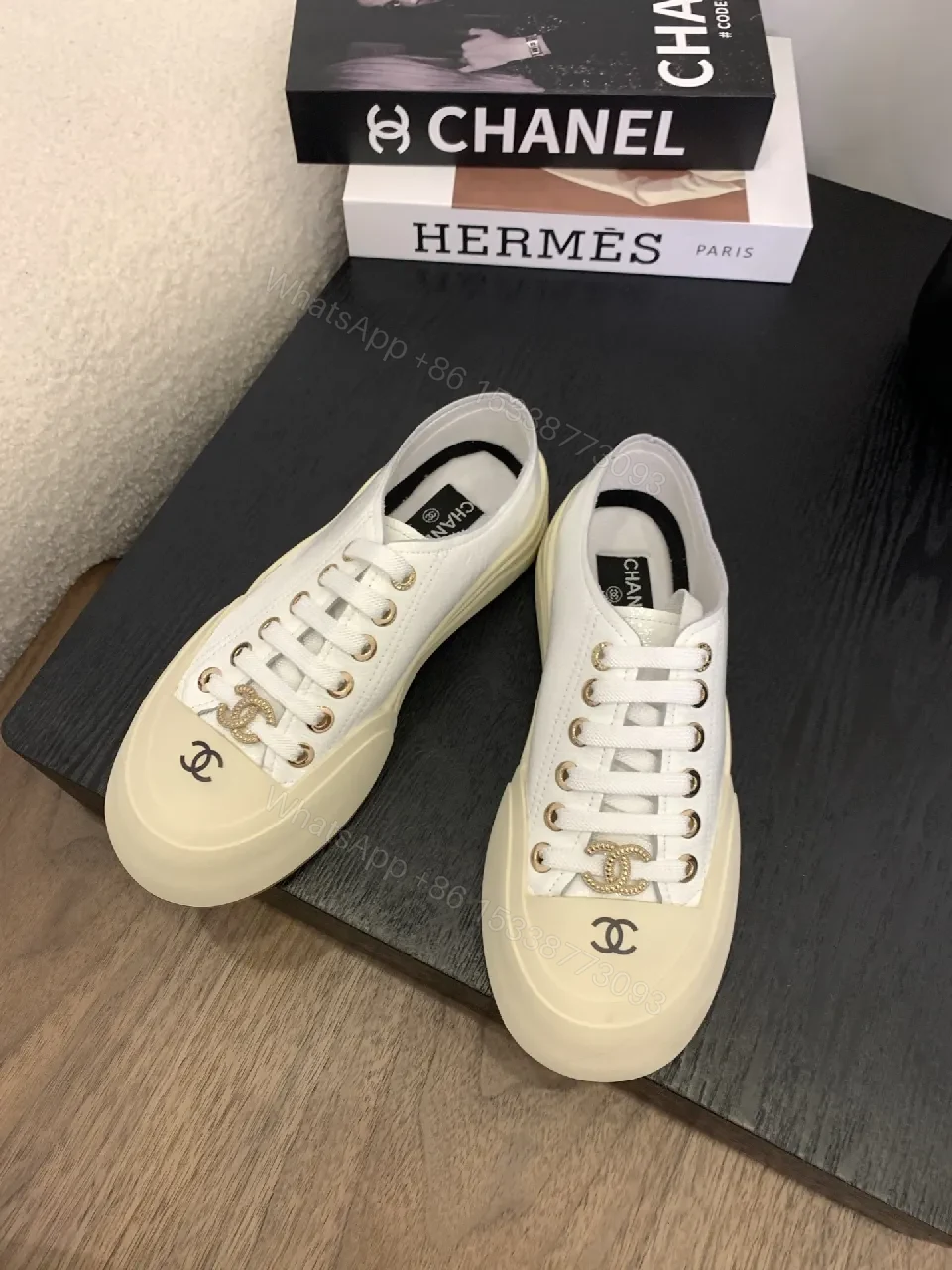 Cream-White Leather Sneakers: Subtle Opulence, Everyday Luxury — view 1