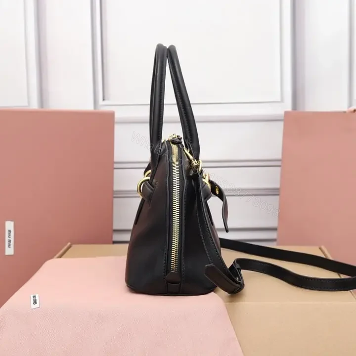 View 4 of 高仿miumiu*Aventure系列5BB168手提包黑色免檢版