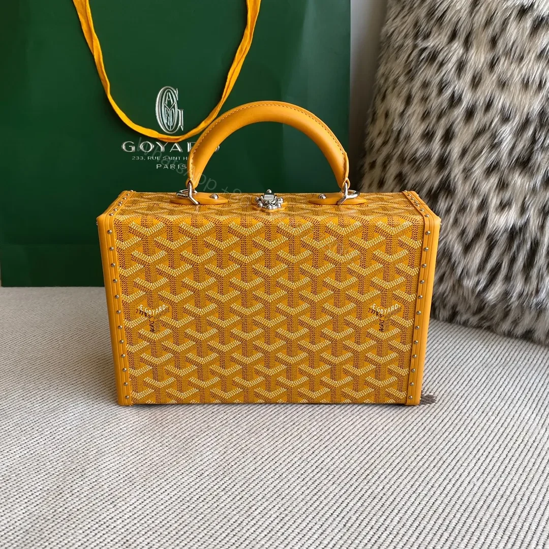 View 6 of GOYA GRAND HOTEL TRUNK BAG