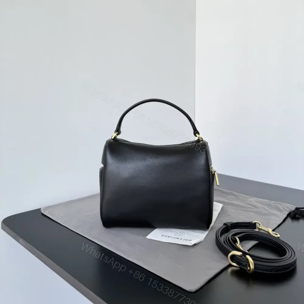 View 2 of 高仿Balenciaga*Rodeo系列V1000小牛皮盒子包黑色金扣免檢版