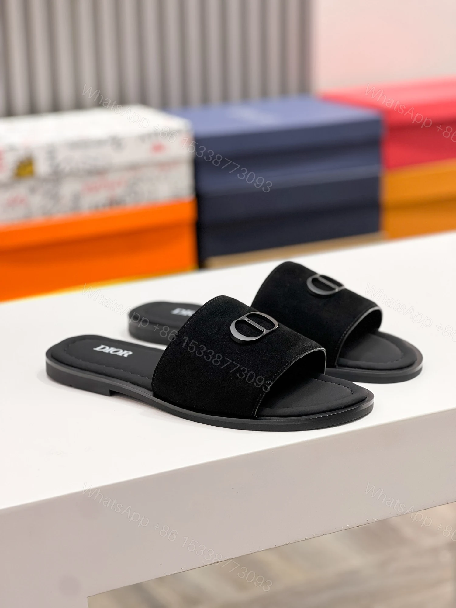 DIOR 一比一 男款CD麂皮拖鞋 黑色時尚拖鞋 夏季休閒款 — view 1
