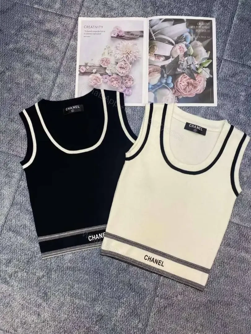 CHANEL — view 1