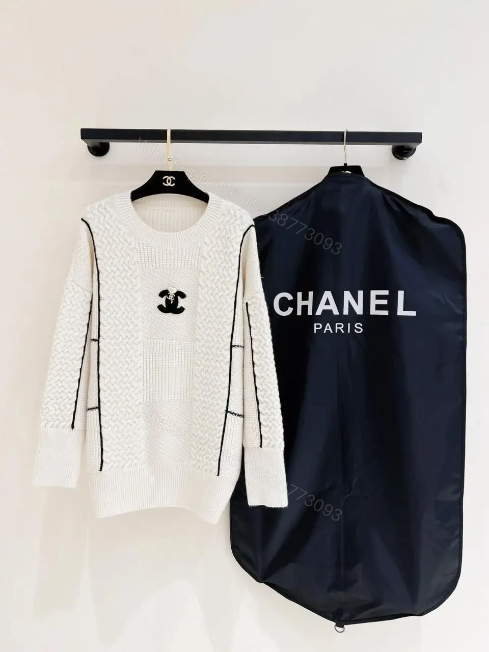 CHANEL — view 1