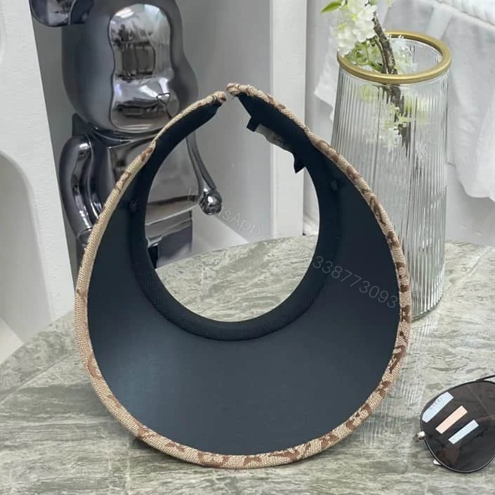 View 4 of Louis Vuitton Visor – LHC09