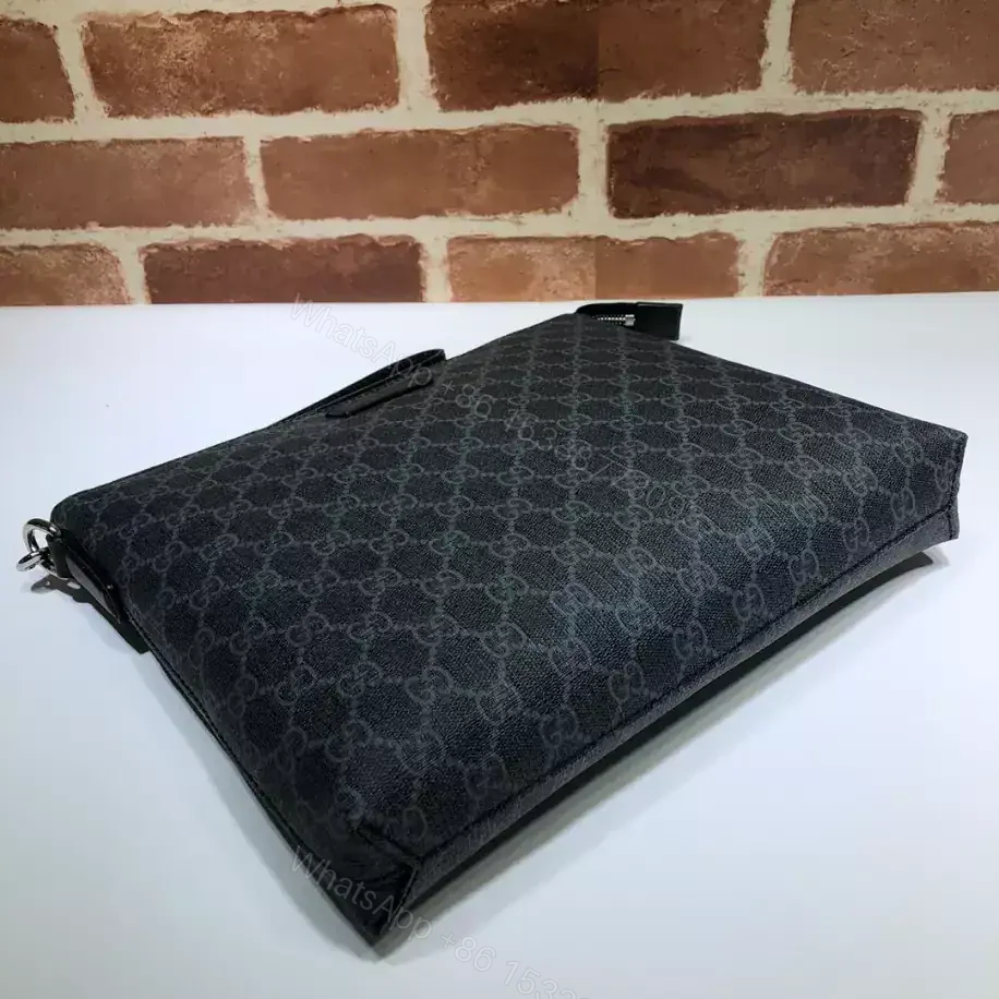 View 4 of MESSENGER BAG WITH INTERLOCKING G – GBC063