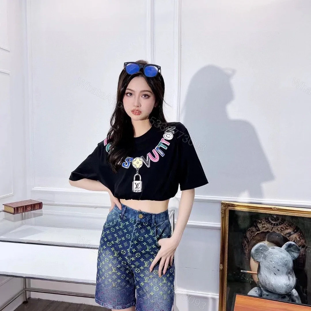 View 18 of 高仿LV*1AFR0026彩色項鏈LOGOT恤黑色