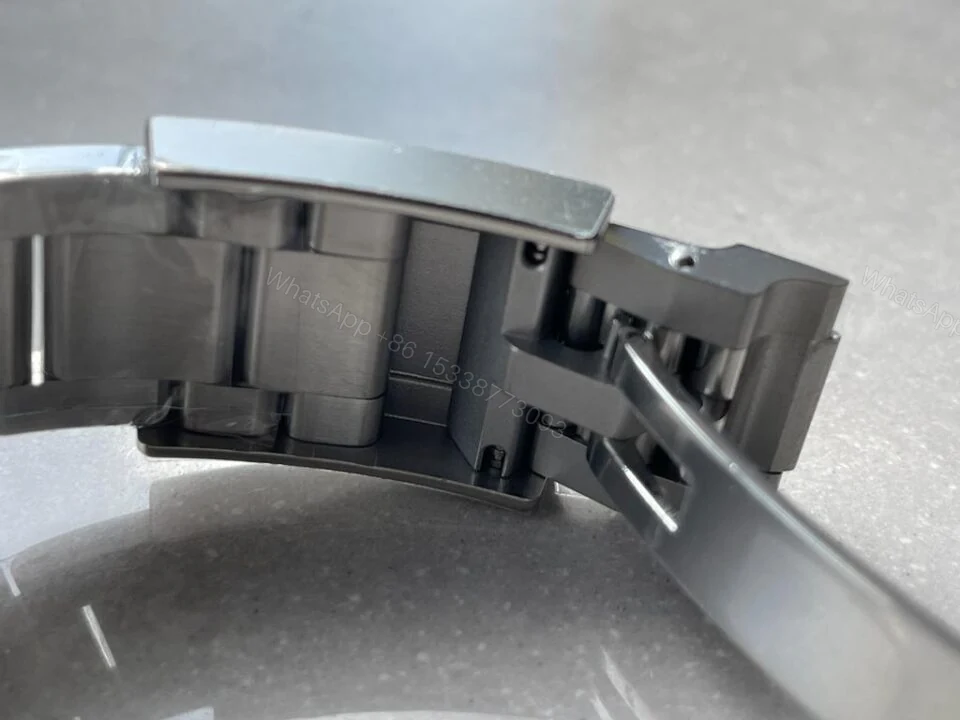 View 10 of VSF FACTORY 1:1 Rolex Yacht-Master 40mm 116622 904L SS Grey Dial Dots on SS Bracelet VS3135