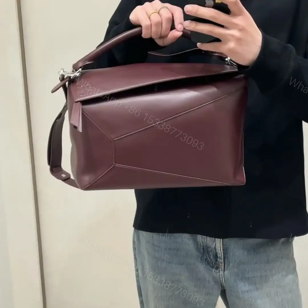 View 12 of 高仿Loewe*Puzzle系列7110小牛皮斜挎包勃艮第紅大號免檢版