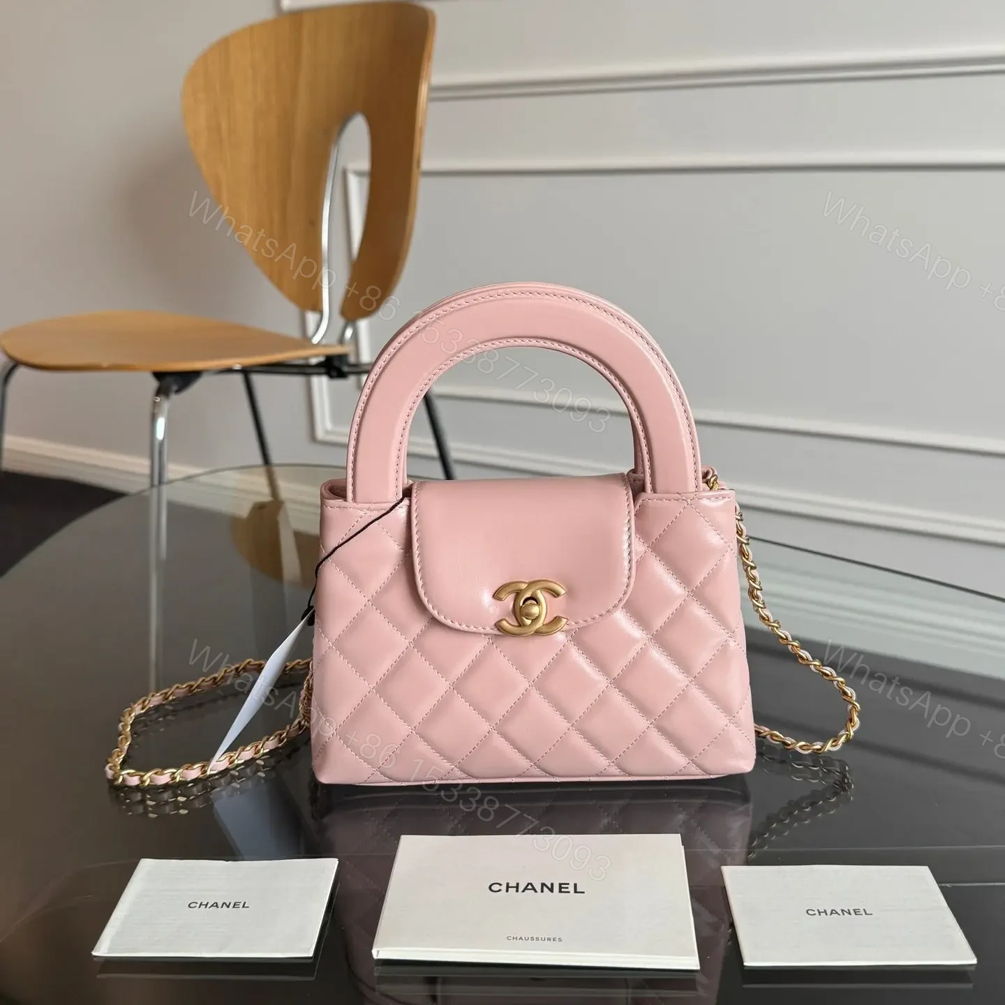 CHANEL KELLY BAG 19 IN LIGHT PINK CALFSKIN GOLD HARDWARE — view 1