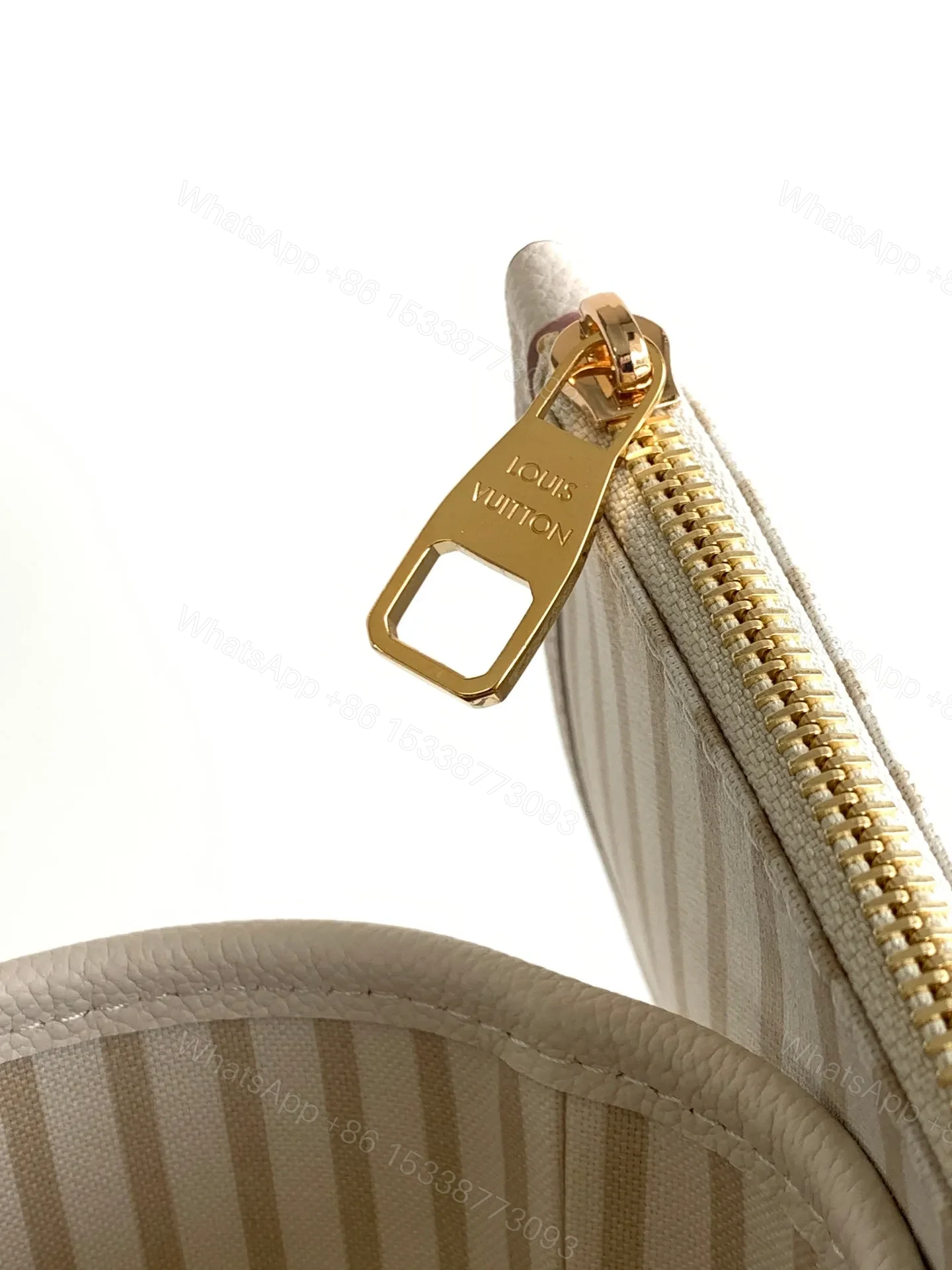 View 7 of LV NEVERFULL MM TOTE BAG 32 IN WHITE MIX PINK CALFSKIN