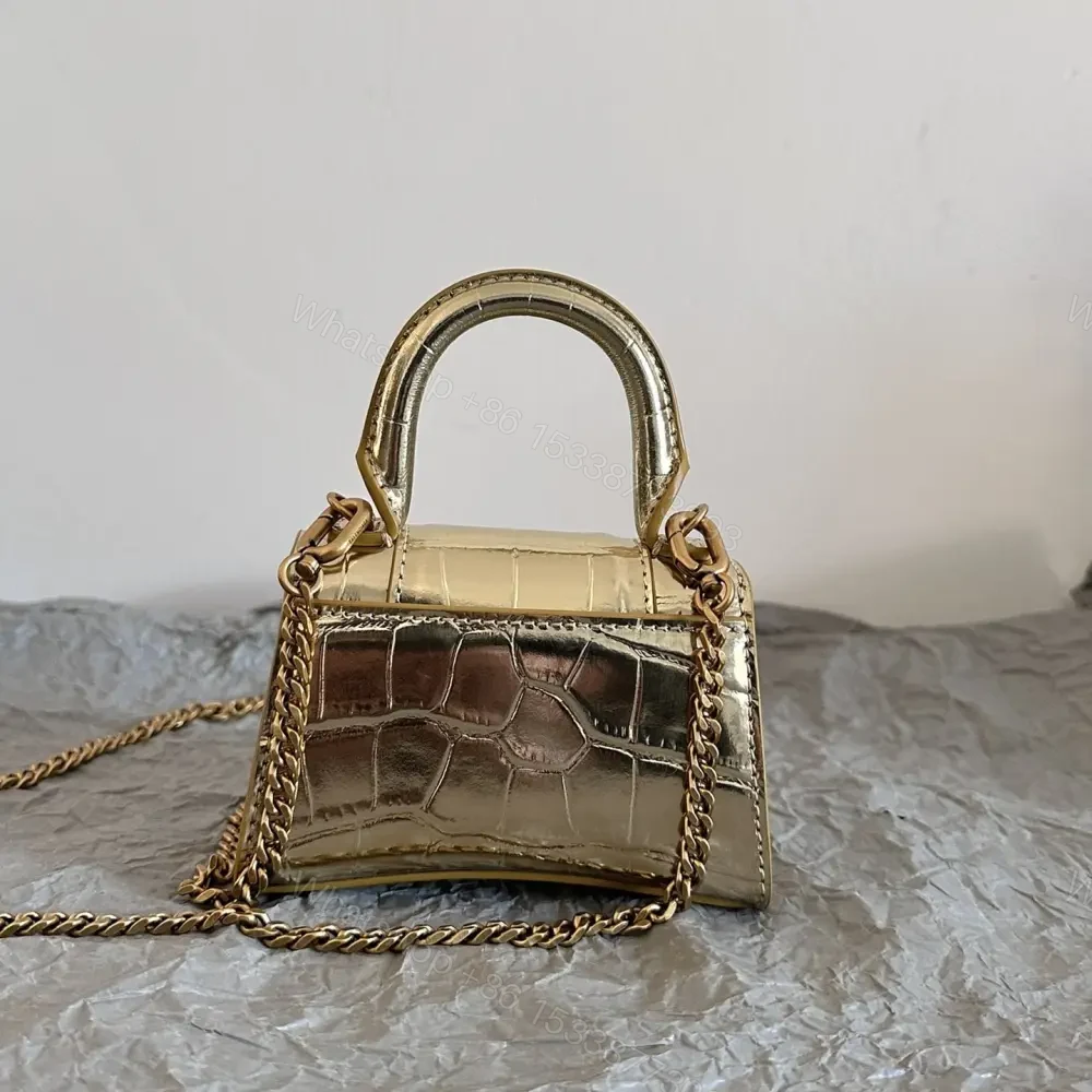 View 2 of 高仿Balenciaga*Nano系列迷你沙漏包金色