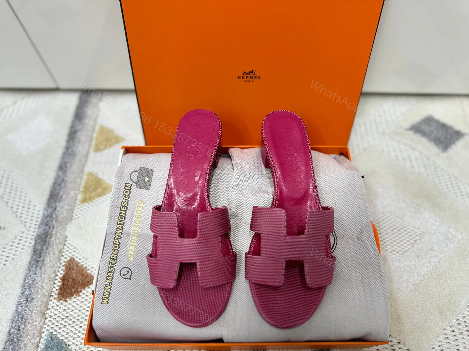 Hermes Ladies Sandals Flat Oran Pink — view 1