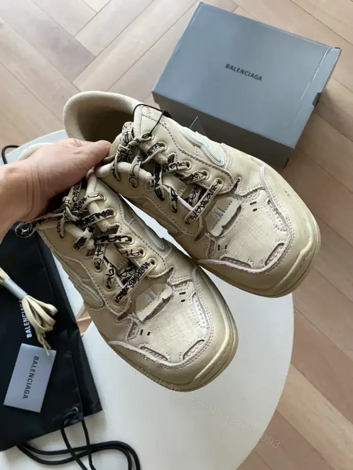 View 6 of MEN’S HAMPTONS MEDIUM WORN-OUT SNEAKER IN OFF WHITE – BB280