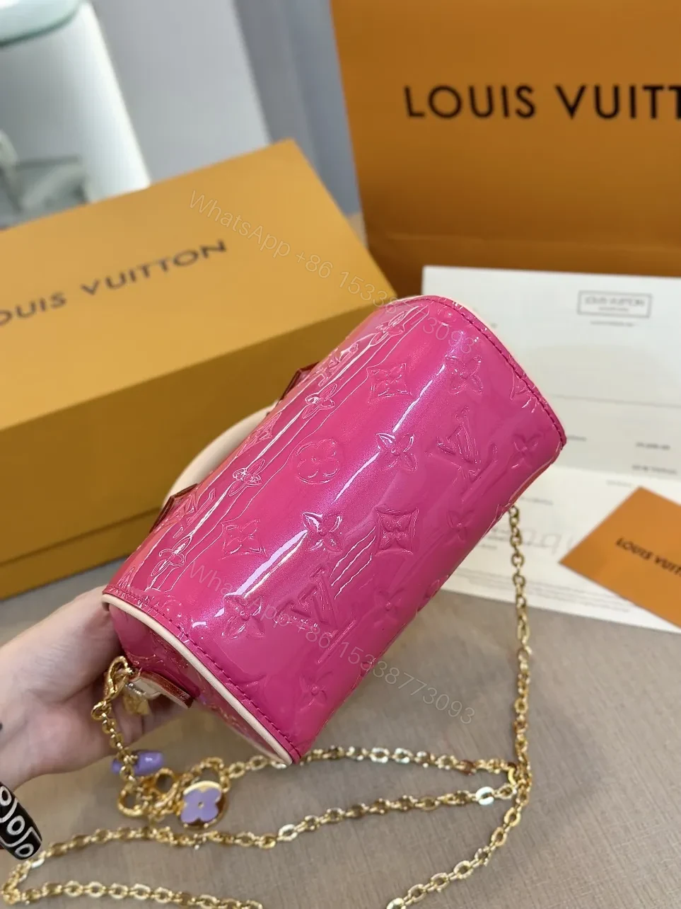 View 4 of Louis Vuitton LV Nano Speedy Pink Shiny Leather Handbags 16x10x7,5cm