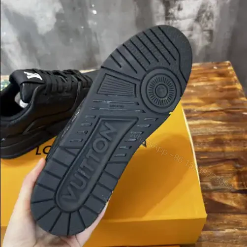 View 4 of LOUIS VUITTON TRAINE SNEAKERS IN BLACK – LSVT379