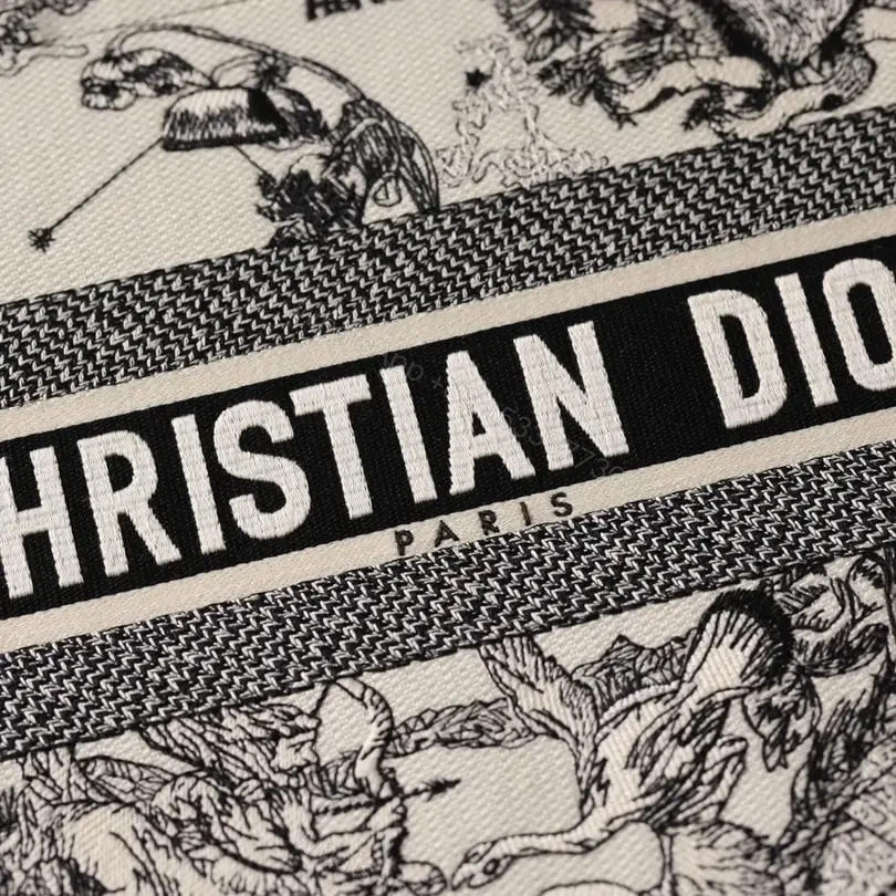 View 7 of 高仿Dior*BookTote系列Zodiac茹伊刺繡手袋M免檢版