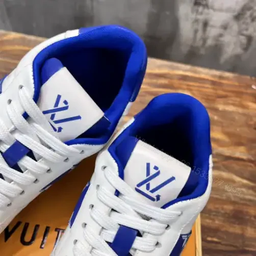 View 5 of LOUIS VUITTON RIVOLI LOW-TOP SNEAKERS IN WHITE AND BLUE – LSVT370