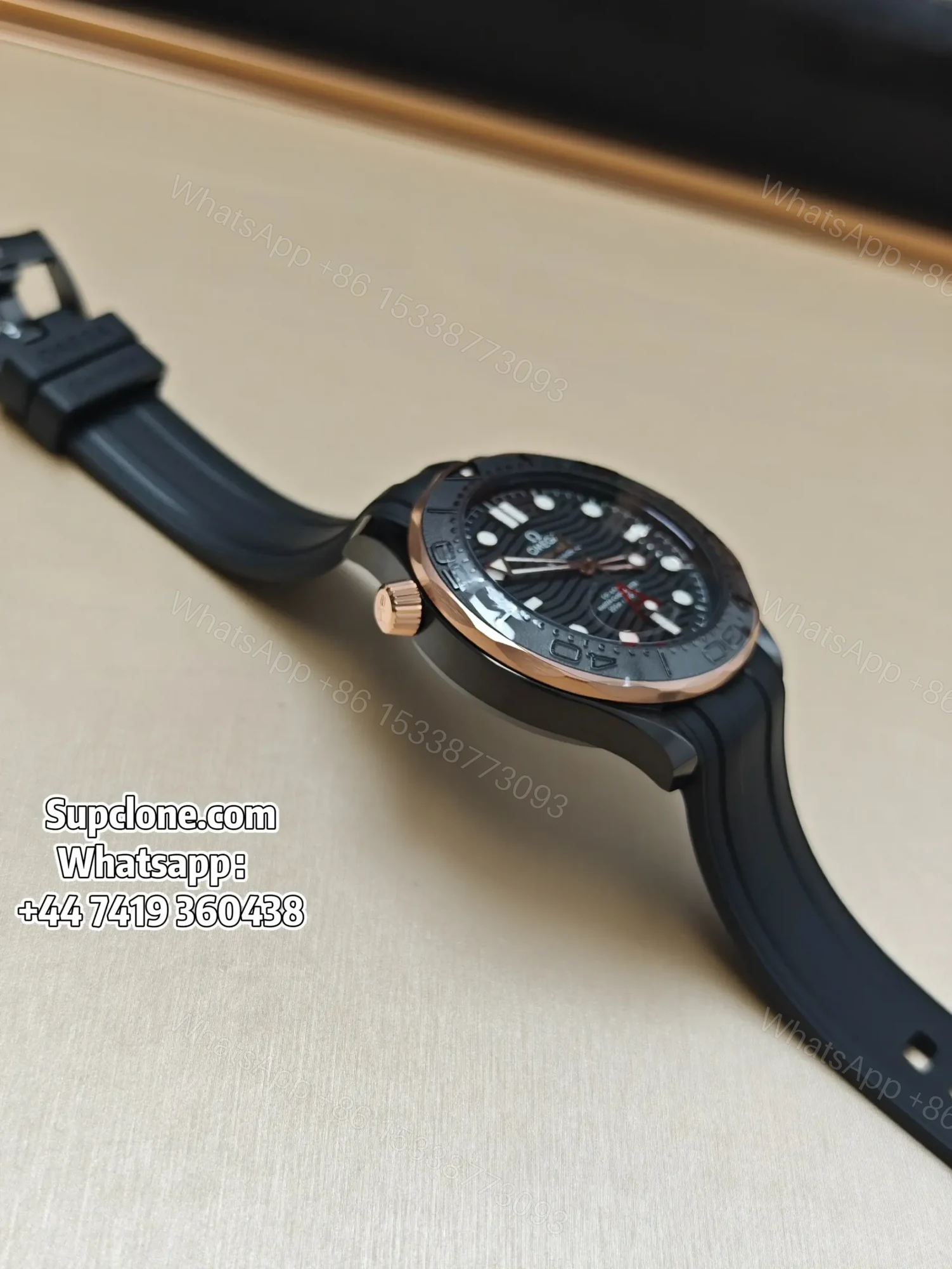 View 20 of Omega Seamaster Planet Ocean 210.62.44.20.01.001 Super Clone Watch