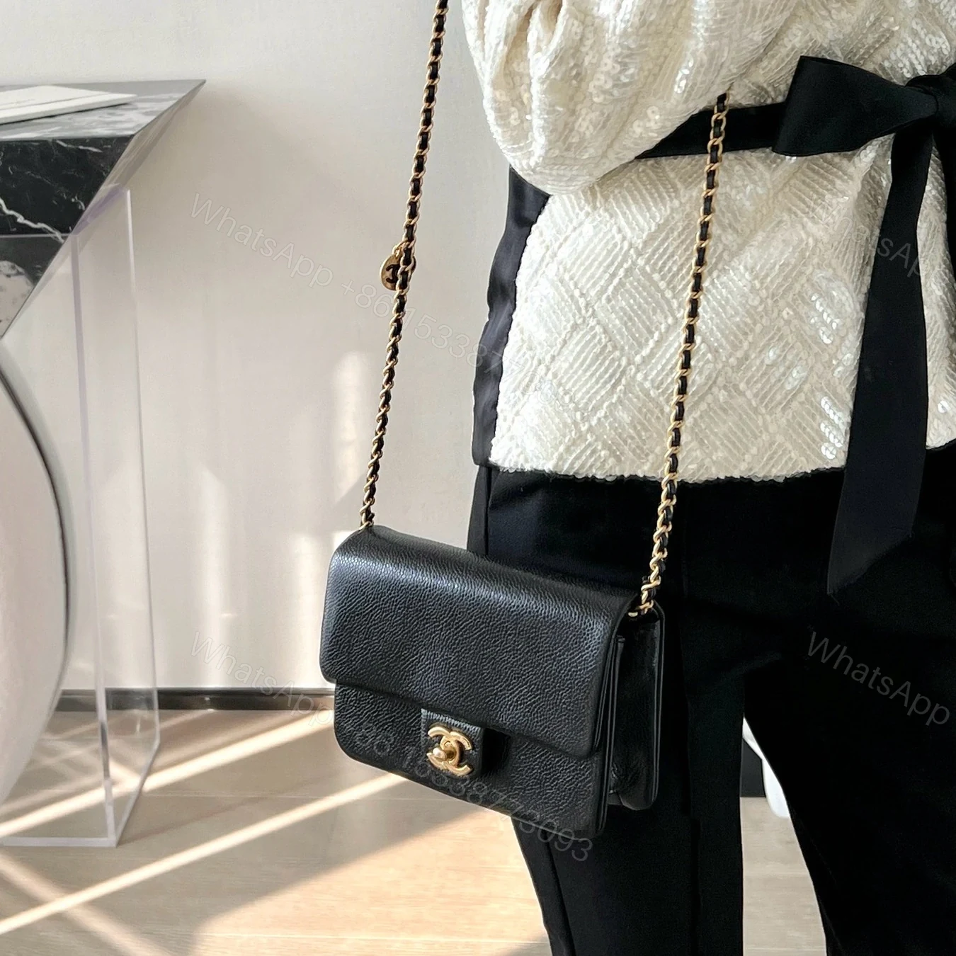 View 12 of 高仿Chanel*24K系列AS5218迷你牛皮單肩包