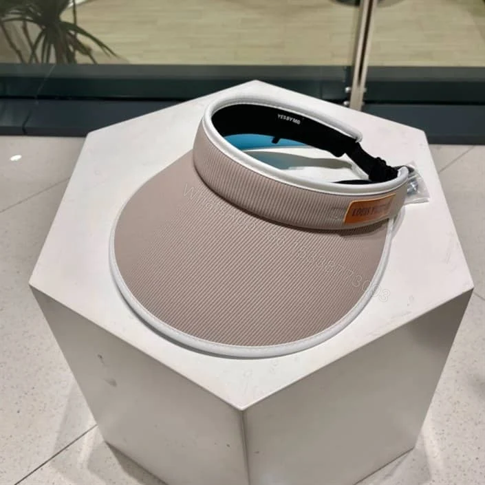 Louis Vuitton Visor – LHC12 — view 1