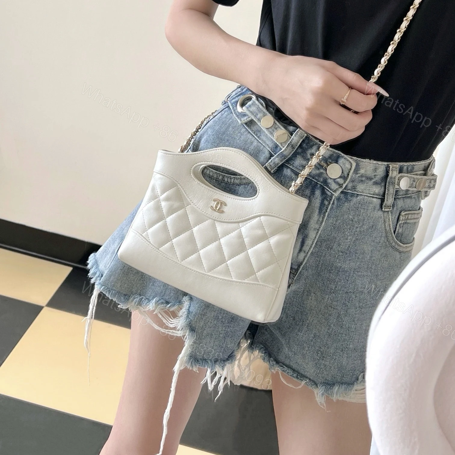 View 16 of 高仿Chanel*24S春夏系列AP3656單肩包白色免檢版