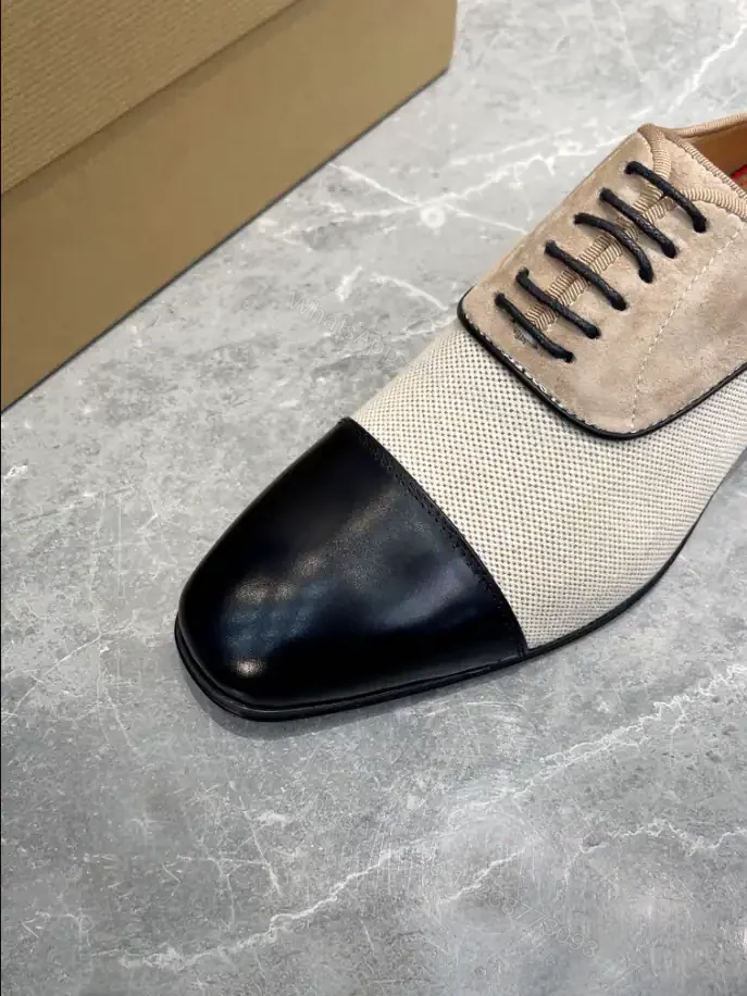 View 8 of CHRISTIAN LOUBOUTIN GREGGO- LDC018