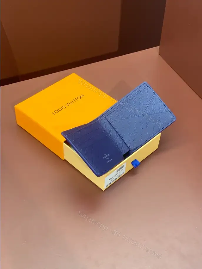 View 8 of LV MULTIPLE WALLET- RRG082