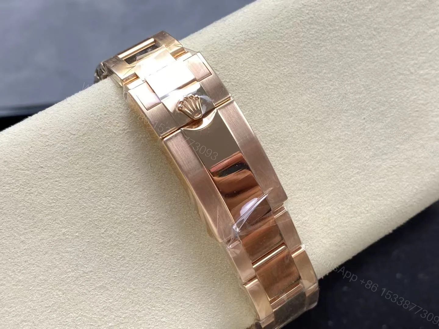 View 9 of Super Clone Replica GMT-Master II Tiger Iron Dial (2025)