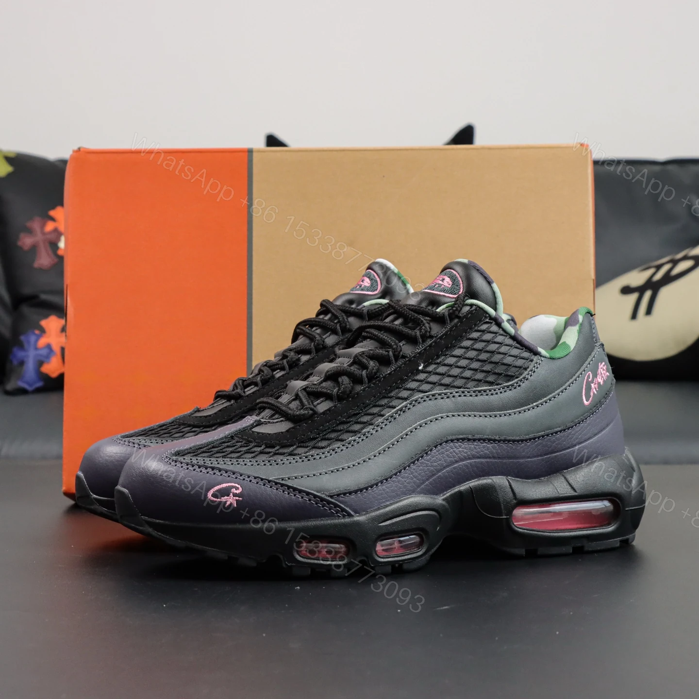 Corteiz x Nike Air Max 95 Pink Beam Reps — view 1