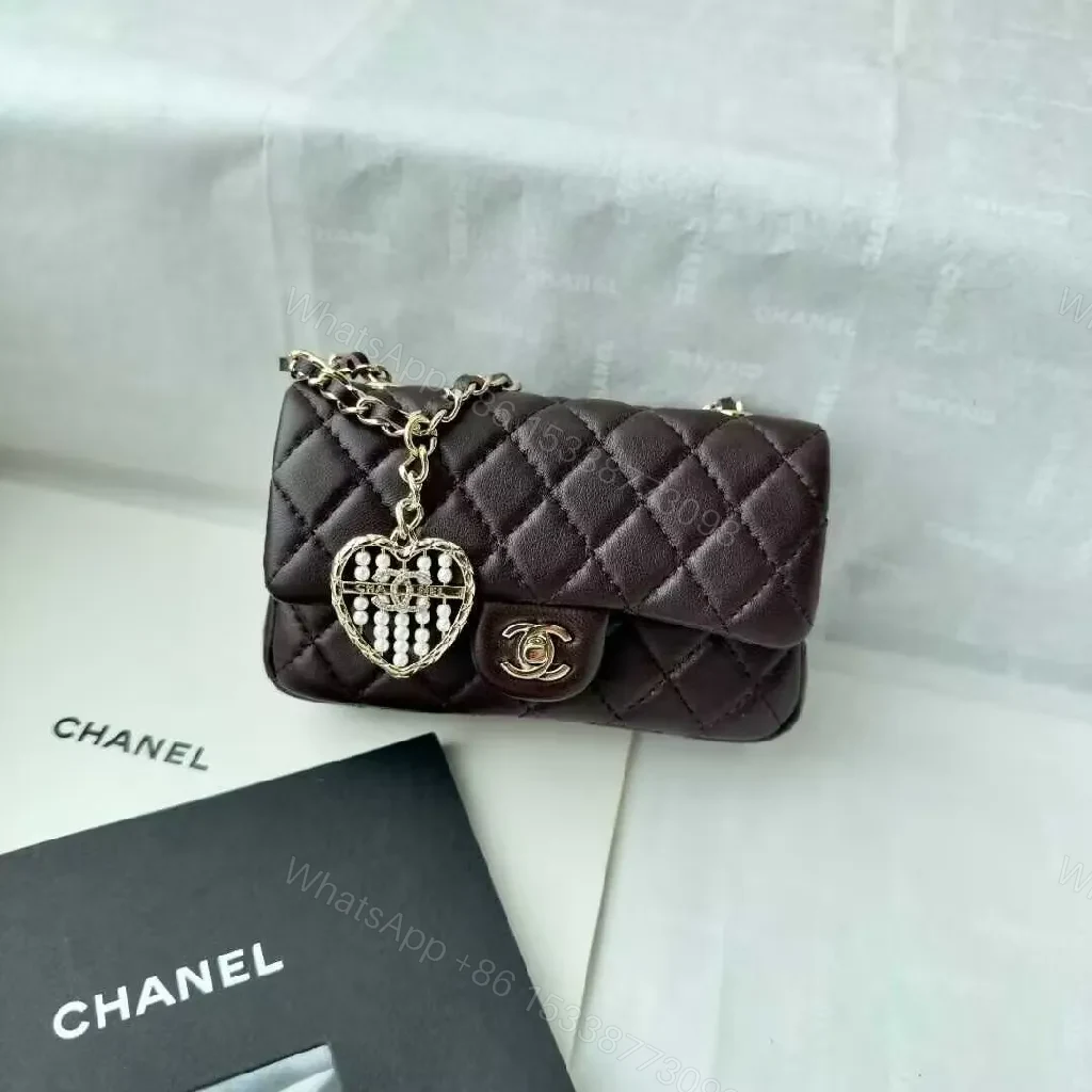 Quilted Cardholder Bag: Luxe Crossbody Charm, Compact Style — view 1