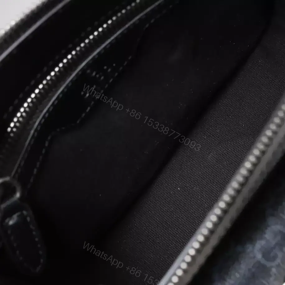 View 10 of MESSENGER BAG WITH INTERLOCKING G – GBC064