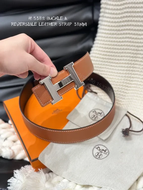 Brushed-Hardware Leather Belt with H Buckle â€“ 38mm Luxury — view 1