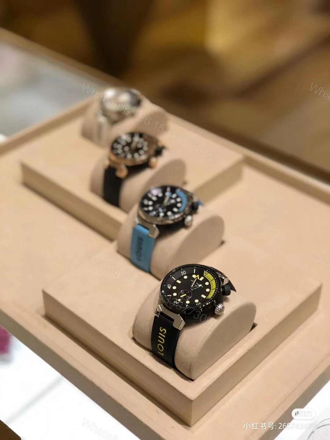 LV 一比一 女款 Monogram 錶帶經典圓盤手錶 百搭時尚款 — view 1